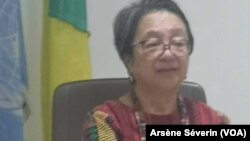 Victoria Dauli-Corpus, rapporteuse spéciale des Nations unies sur les peuples autochtones, le 24 octobre à Brazzaville. (VOA/Arsène Séverin)