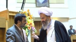 آیت الله عبدالنبی نمازی نماینده ولی فقیه و امام جمعه کاشان، در کنار محمود احمدی نژاد