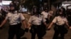 В Гонконге полиция применила слезоточивый газ для разгона уличных демонстраций