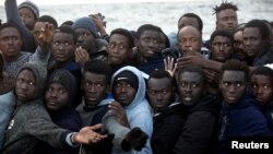 Des migrants ont été secourus au large des côtes libyennes par une opération menée par un ONG espagnole, le 3 février 2017.