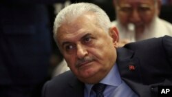 Le ministre turc des Transports Binali Yildirim devient le premier ministre de Turquie.