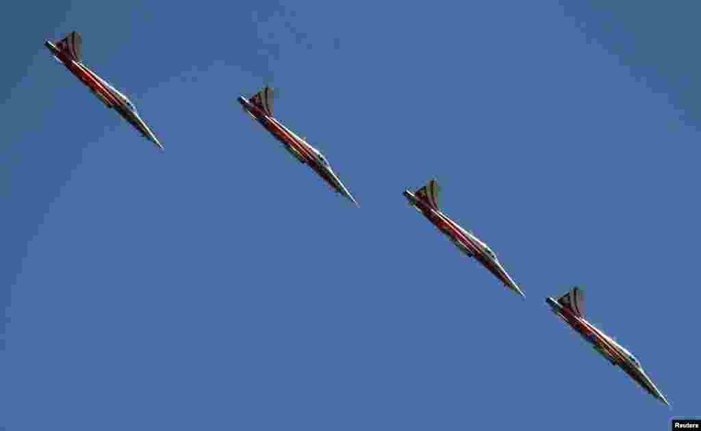 Switzerland&#39;s Air Force national flight team Patrouille Suisse performs during an exercise in their Northrop F-5E Tiger II aircraft near the eastern Swiss town of Niederurnen. 