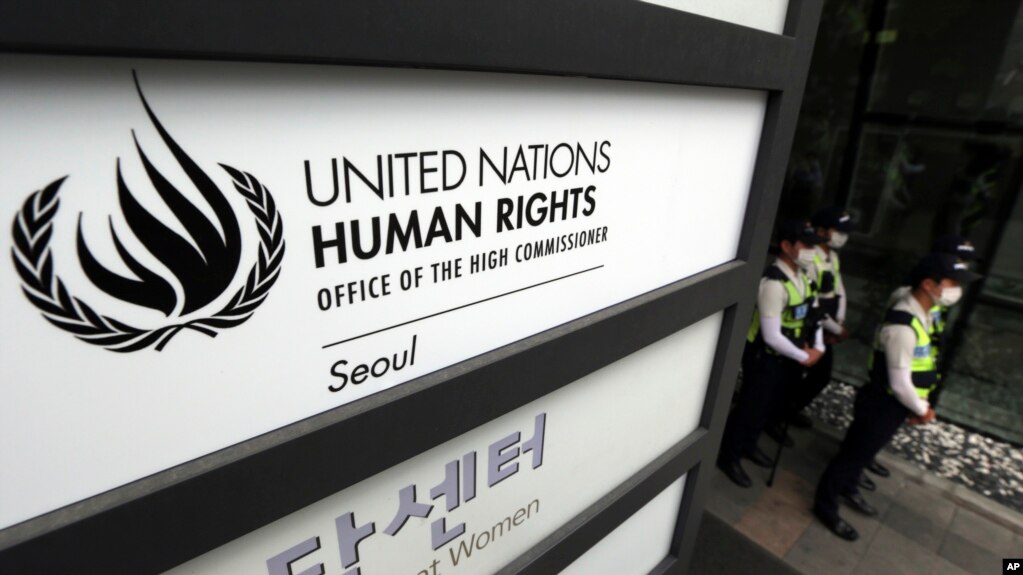 Hasil gambar untuk Seoul backs UN resolution on N.Korea human rights