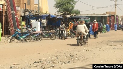 Une Dizaine De Peuls Tues En Trois Jours Dans Le Centre Du Mali
