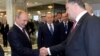 Ukraine, Russian Presidents to Meet in Bid to End Crisis