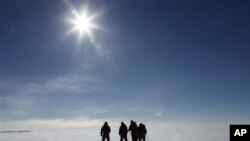 南極在冬季的日照時間很短(資料圖片)