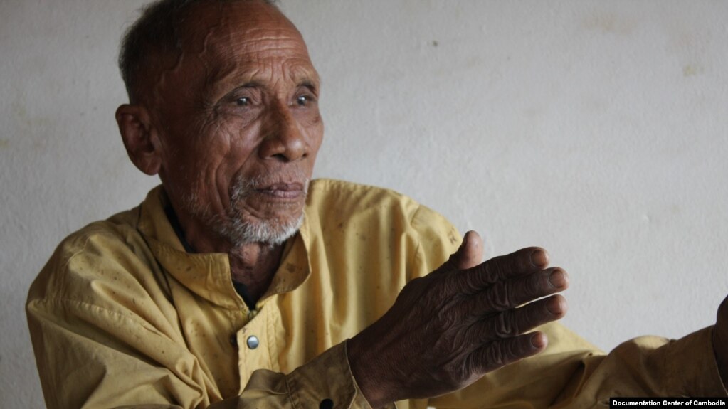 រូបឯកសារ៖ ជន​សង្ស័យ ​អោ អាន​​ ហៅ​តាអាន ជា​ជន​សង្ស័យ​ក្នុង​សំណុំ​រឿង​០០៤ ក្នុង​រូបថត​ដោយ ​វ៉ាន់ថាន់ ​ពៅតារា នៃ​មជ្ឈមណ្ឌល​ឯកសារ​កម្ពុជា​នៅ​ឆ្នាំ​២០១១។ (​ផ្តល់​ឲ្យ​ដោយ​មជ្ឈមណ្ឌល​ឯកសារ​កម្ពុជា)