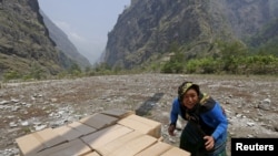 U.S. Aid Efforts Intensify; Nepal Quake Toll Rises 
