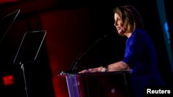 Nancy Pelosi, leader des démocrates à la chambre des représentants, réagit aux résultats des "midterms" de mardi, Washington, le 6 novembre 2018.