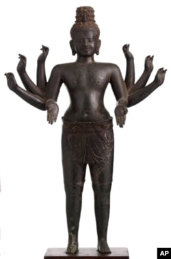 A Cambodian bronze sculpture from the Angkorian period is among the collection of Khmer artifacts on display in Washington, DC and Los Angeles for over one year.