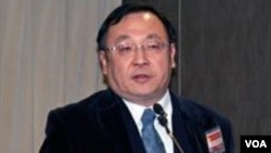 淡江大学美国研究所教授 陈一新(美国之音 钟辰芳拍摄)