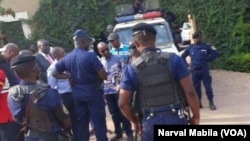 La police au lieu prévu pour la tenue du meeting du leader du Rassemblement, Lubumbashi, 24 octobre 2017.