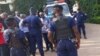 Deux officiers de police libérés après deux semaines de détention en RDC