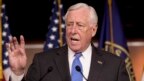 El líder de la mayoría demócrata de la Cámara de Representantes, Steny Hoyer, de Maryland, en conferencia de prensa en el Capitolio, en Washington, el 22 de enero de 2019. 