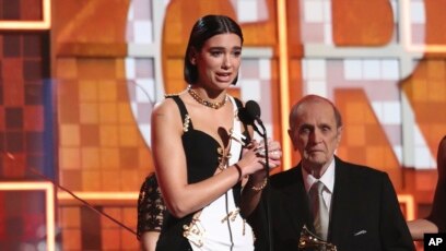 Dua Lipa Kunjungi Anak Anak Pengungsi Di Lebanon Bersama Unicef