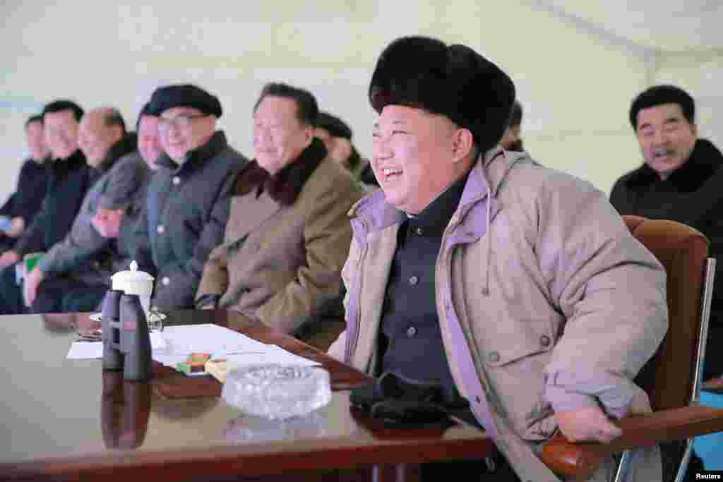 김정은 북한 국무위원장이 마식령 스키경기대회를 관람했다고 조선중앙통신이 20일 보도했다.