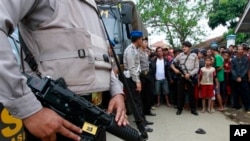 Bản phúc trình về nhân quyền năm 2013 của Hoa Kỳ đã chỉ trích Indonesia là không tiến hành các cuộc điều tra minh bạch và khả tín về những cáo buộc giết người phi pháp của lực lượng an ninh.