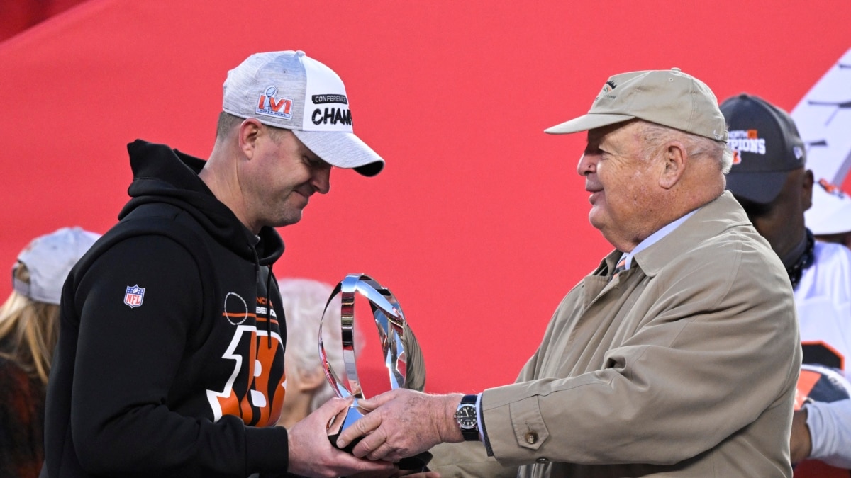 Bengals AFC Championship Trophy Presentation 