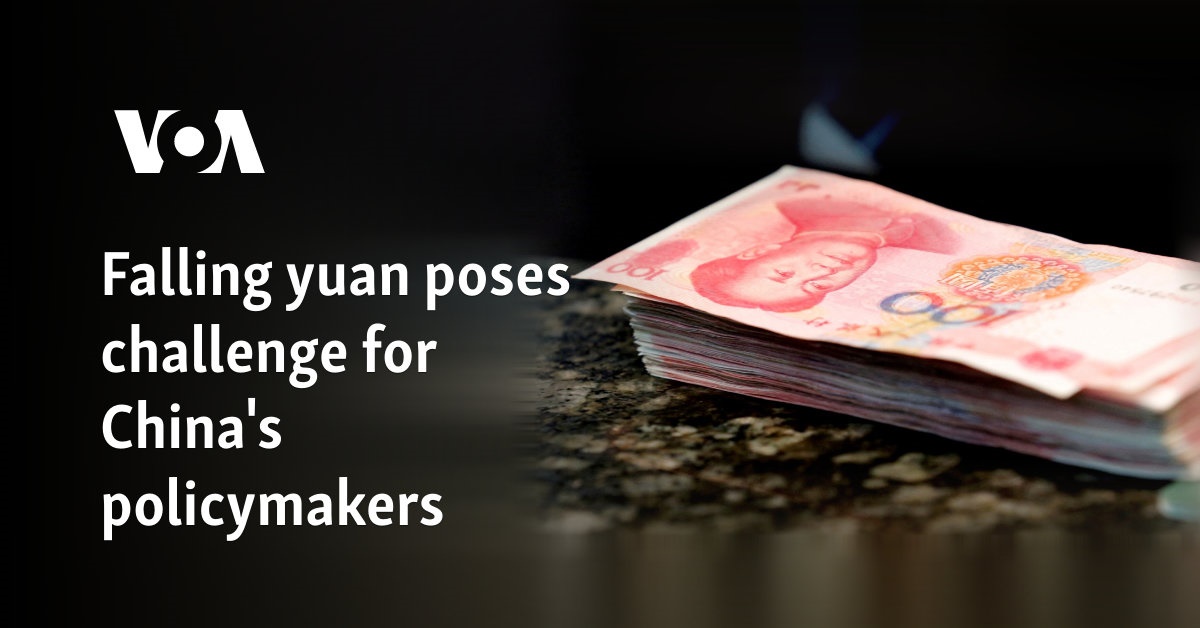 Falling yuan poses challenge for China's policymakers