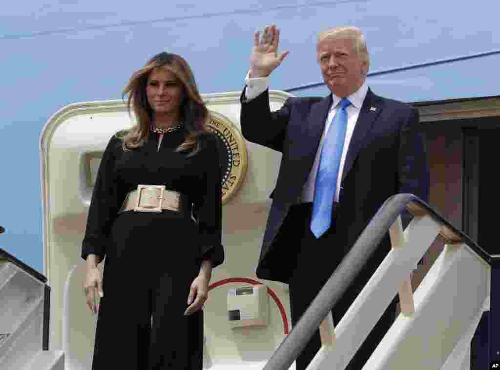 حاشیه های سفر پرزیدنت ترامپ به ریاض - ورود پرزیدنت ترامپ و همسرش ملانیا به فرودگاه ریاض