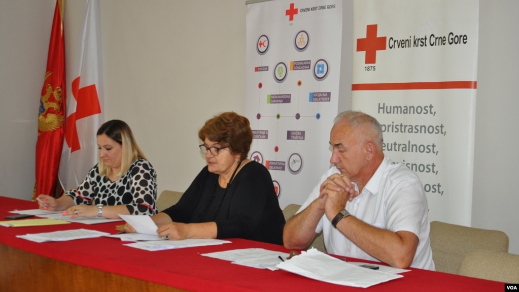 Kryqi i Kuq i Malit të Zi ndihmon viktimat e tërmetit në Shqipëri