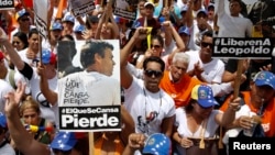 El líder opositor Leopoldo López prometió a sus seguidores que no dejará de luchar por Venezuela.
