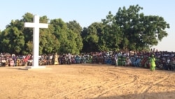 Une messe à N'Djamena, le 20 octobre 2017. (VOA/André Kodmadjingar).