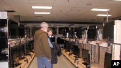 The electronics department at a Sears store in Glen Burnie, Maryland, managed energy from rows of plasma screen television sets and video games to help the store cut energy by 31 percent, capturing second prize in the EPA challenge.