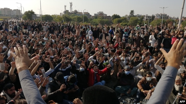 تحریک لبیک نے گزشتہ سال نومبر میں اسلام آباد میں دھرنا بھی دیا تھا۔