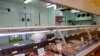 کاهش ۵۰ درصدی خرید گوشت قرمز در نوروز؛ یک نماینده مجلس: افراد کم‌درآمد «قرار است» یارانه گوشت بگیرند