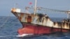 Sebuah kapal berbendera China berlabuh di laut lepas di luar perairan teritorial Ekuador dekat Kepulauan Galapagos pada 19 Juli 2021. (Foto: via AP)