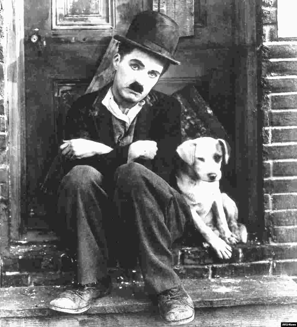 CHARLIE CHAPLIN