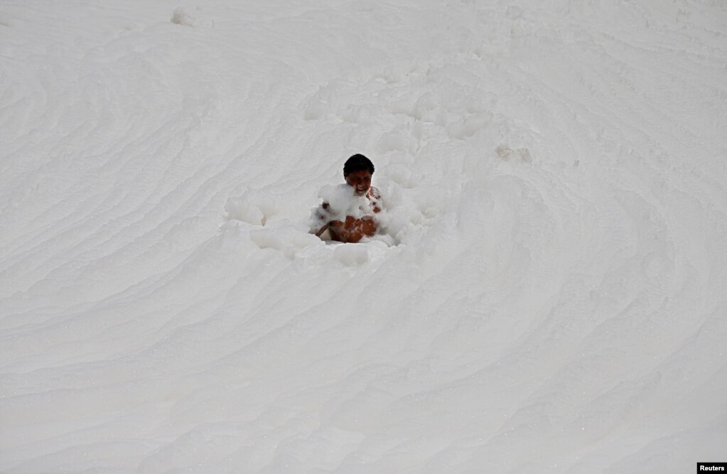 Hindistanın ən çirkli Yamuna çayı