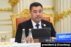 Qirg'iziston Prezidenti Sadir Japarov toliblar bilan muloqot qilish zarurligini taʼkidlagan
