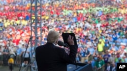 Tổng thống Donald Trump phát biểu trước các hướng đạo sinh ở Glen Jean, bang West Virginia, ngày 24/7/17 