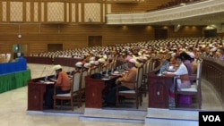 Myanmar's lower house in session on March 10, 2016. (S. Herman/VOA)