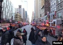 نیویارک کے پورٹ اتھارٹی کے علاقے میں بم دھماکے کے بعد کا منظر۔ 11 دسمبر 2017
