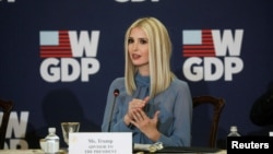 Ivanka Trump berbicara dalam forum pengembangan perempuan global di Gedung Putih, 12 Februari lalu (foto: dok). 