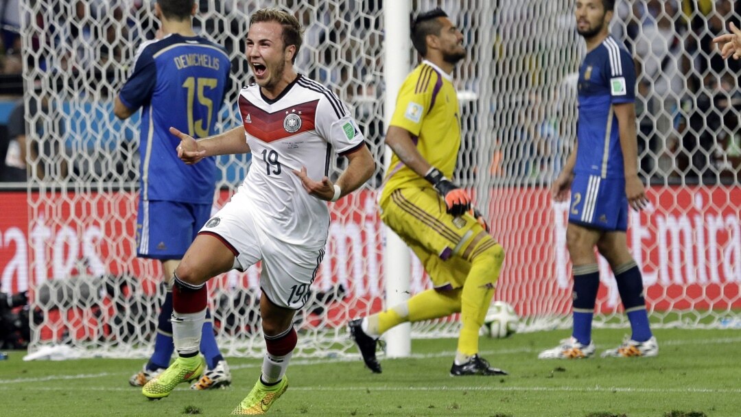 World Cup 2014: Germany Defeats Argentina, 1-0, in Extra Time to Win Final  - The New York Times