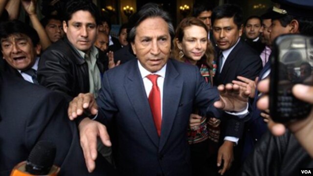 Según Toledo, la denuncia es una maniobra política para perjudicar su candidatura a la primera magistratura del país.