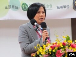 台湾妇女援救 基金会董事长 黄淑玲(美国之音张永泰拍摄)