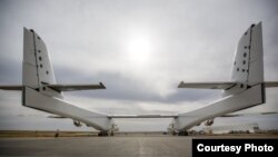 The Stratolaunch has the largest wingspan of any aircraft ever built, 117 meters. (Stratolaunch Systems)