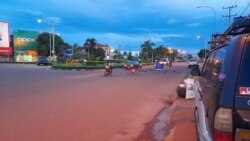 ລາຍການກະຈາຍສຽງຂອງວີໂອເອ ລາວ: ການປິດເມືອງສຸກເສີນຮອບ 3 ໃນນະຄອນຫຼວງວຽງຈັນສົ່ງຜົນກະທົບ ຕໍ່ປະຊາຊົນ ແລະທຸລະກິດຢ່າງໜັກ