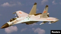 Một chiến đấu cơ J-11 của Trung Quốc.
