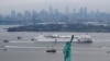 希望之光：美國海軍“安慰號”醫院船駛入紐約港幫助抗疫