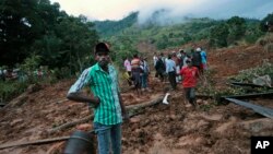 29일 스리랑카 바둘라 지역의 홍차 재배지에서 산사태가 발생했다.