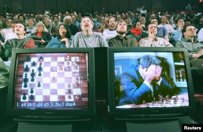 The Impossible Happened! ♔ Chess Computer Match, 1989 vs 2022