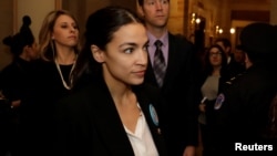 "Estoy muy agradecida por la oportunidad de formar parte de este comité como estudiante de primer año", dijo Alexandria Ocasio-Cortez.