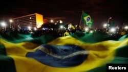 巴西总统选举后博尔索纳罗的支持者们庆祝胜选