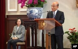 資料照：台灣行政院長蘇貞昌在台灣總統府舉行的記者會上講話。 （2019年1月11日）